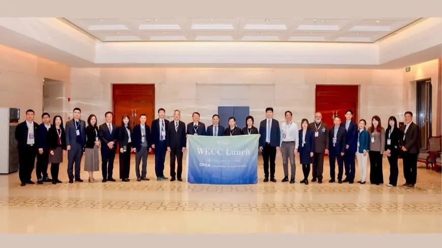 Awarded numerous honors in the electronic circuit industry-2.jpg