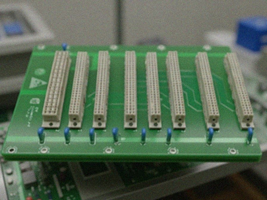 Backplane（Interface Board）