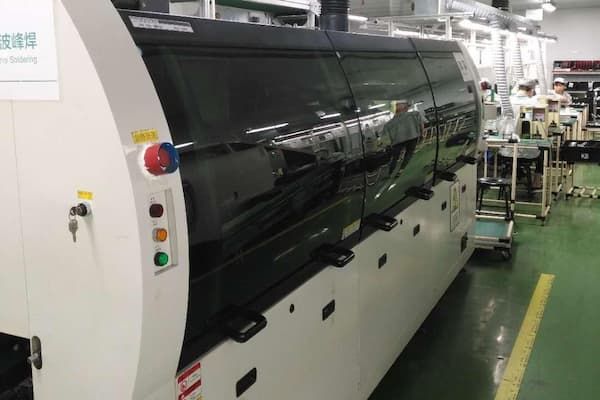 DIP wave soldering production line.jpg